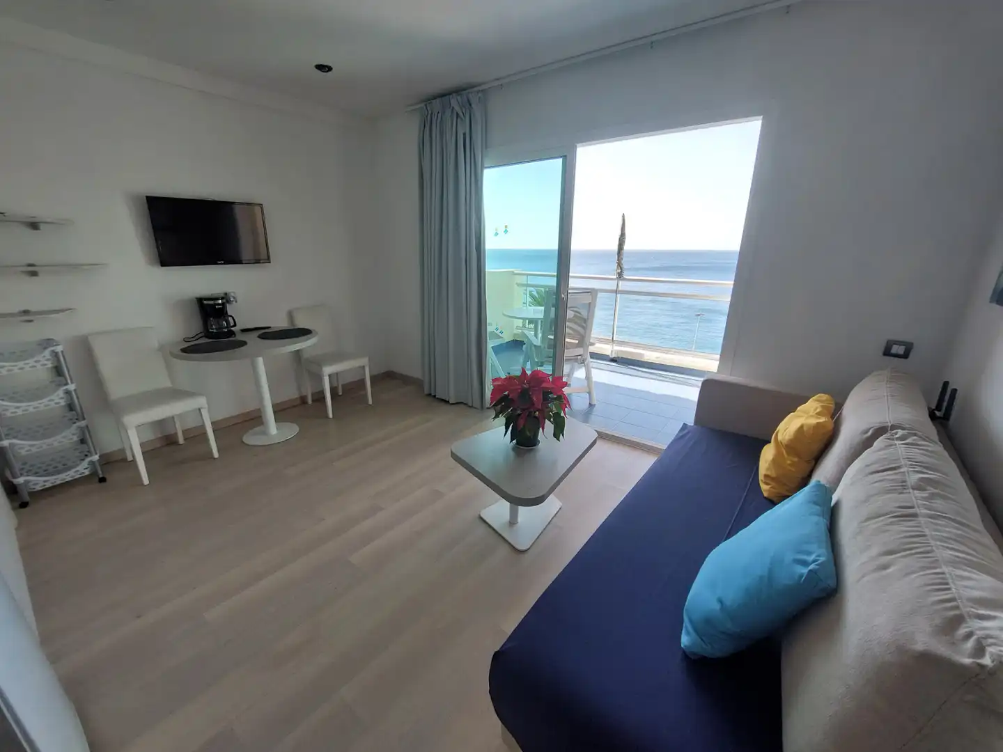 Bedroom of Apartments for rent in Mogán  with Furnished, Washing machine and Microwave