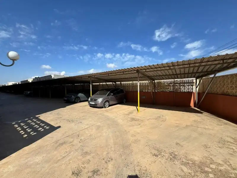 Aparcament de Apartament en venda en Torrevieja amb Terrassa, Piscina i Moblat