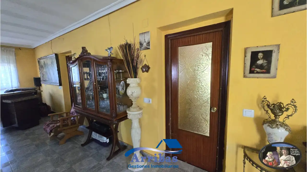 Houses for sale in Escalona  with Heating, Private garden and Terrace