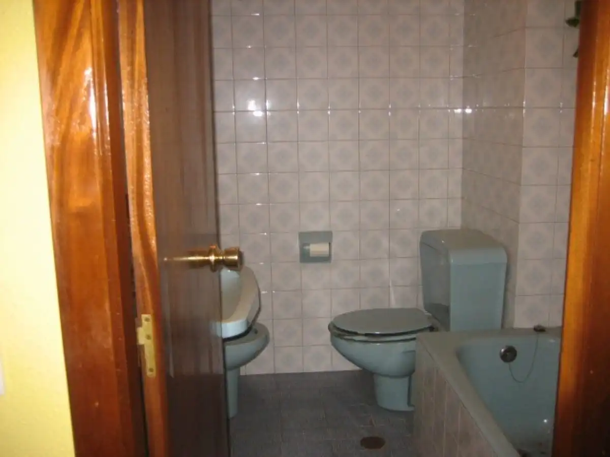 Office for sale in Flores de Sil - La Placa