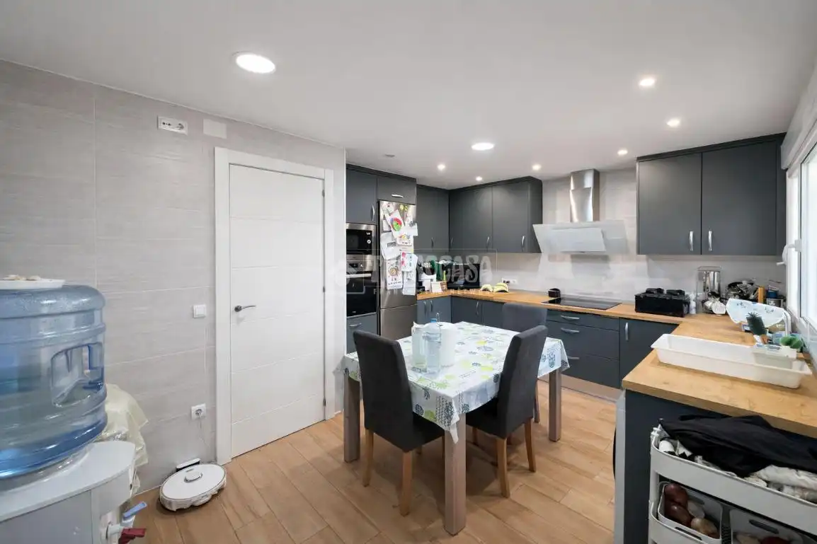 Kitchen of Detached homes for sale in Añover de Tajo  with Air Conditioner and Storage room