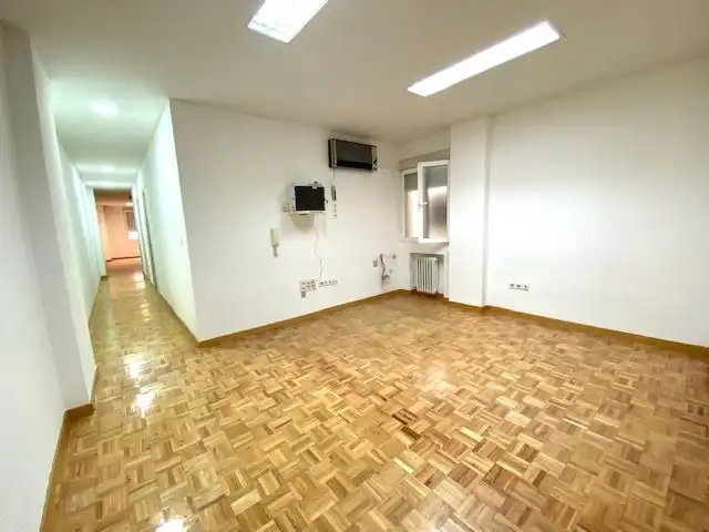 Office space with lift to rent in Centro - Plaza Mayor