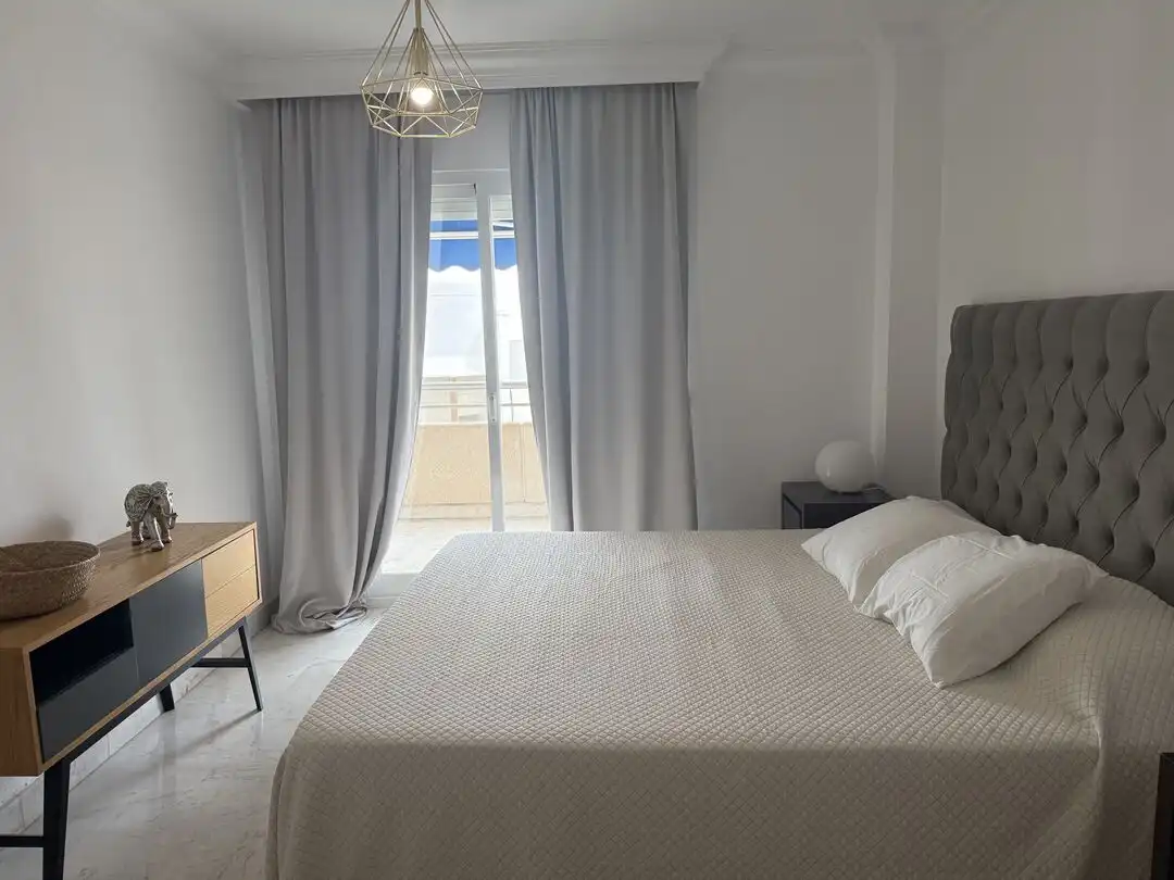 Bedroom of Flat for rent in Marbella  with Terrace