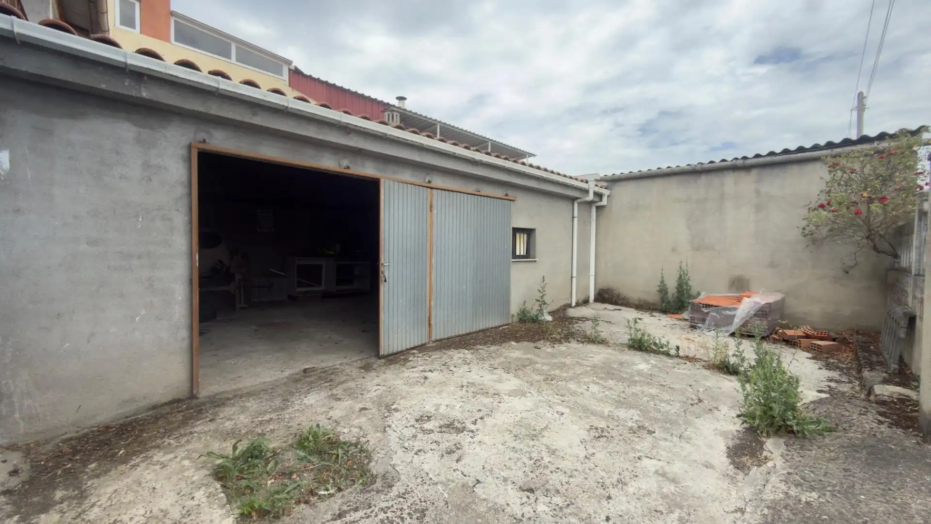 Parking de Casa o chalet en venta en Monforte de Lemos con Calefacción, Jardín privado y Terraza