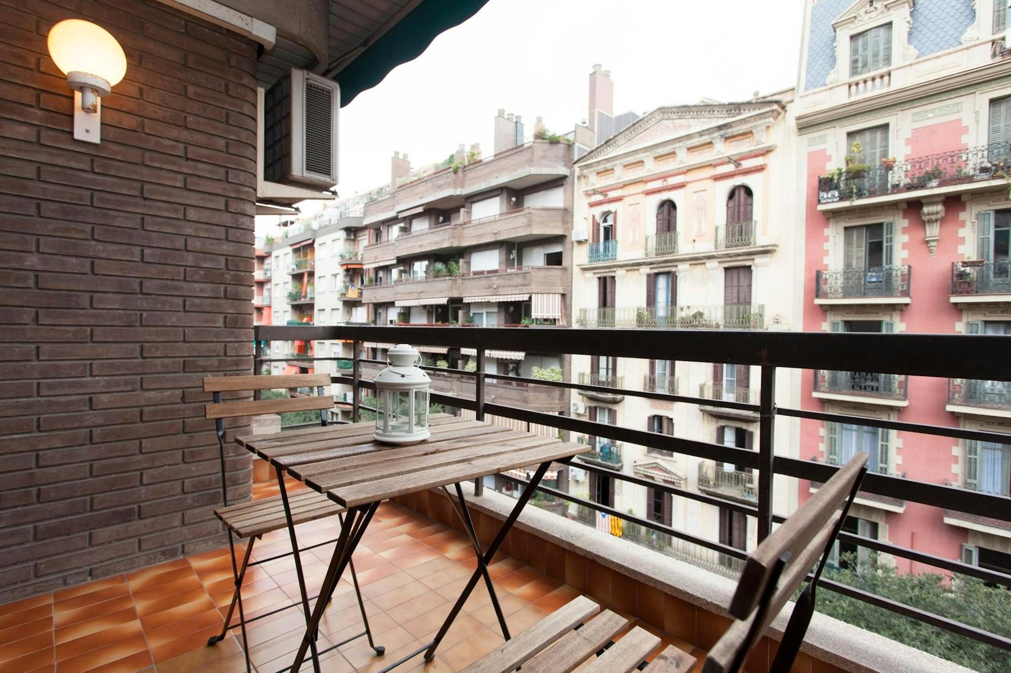 Terraza de Piso de alquiler en  Barcelona Capital con Aire acondicionado, Calefacción y Amueblado
