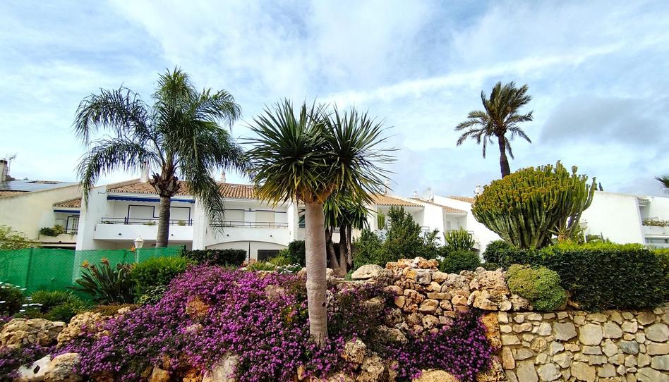 Foto 1 de Casa adosada en venda a Calle Cipreses , 20, Calahonda, Málaga