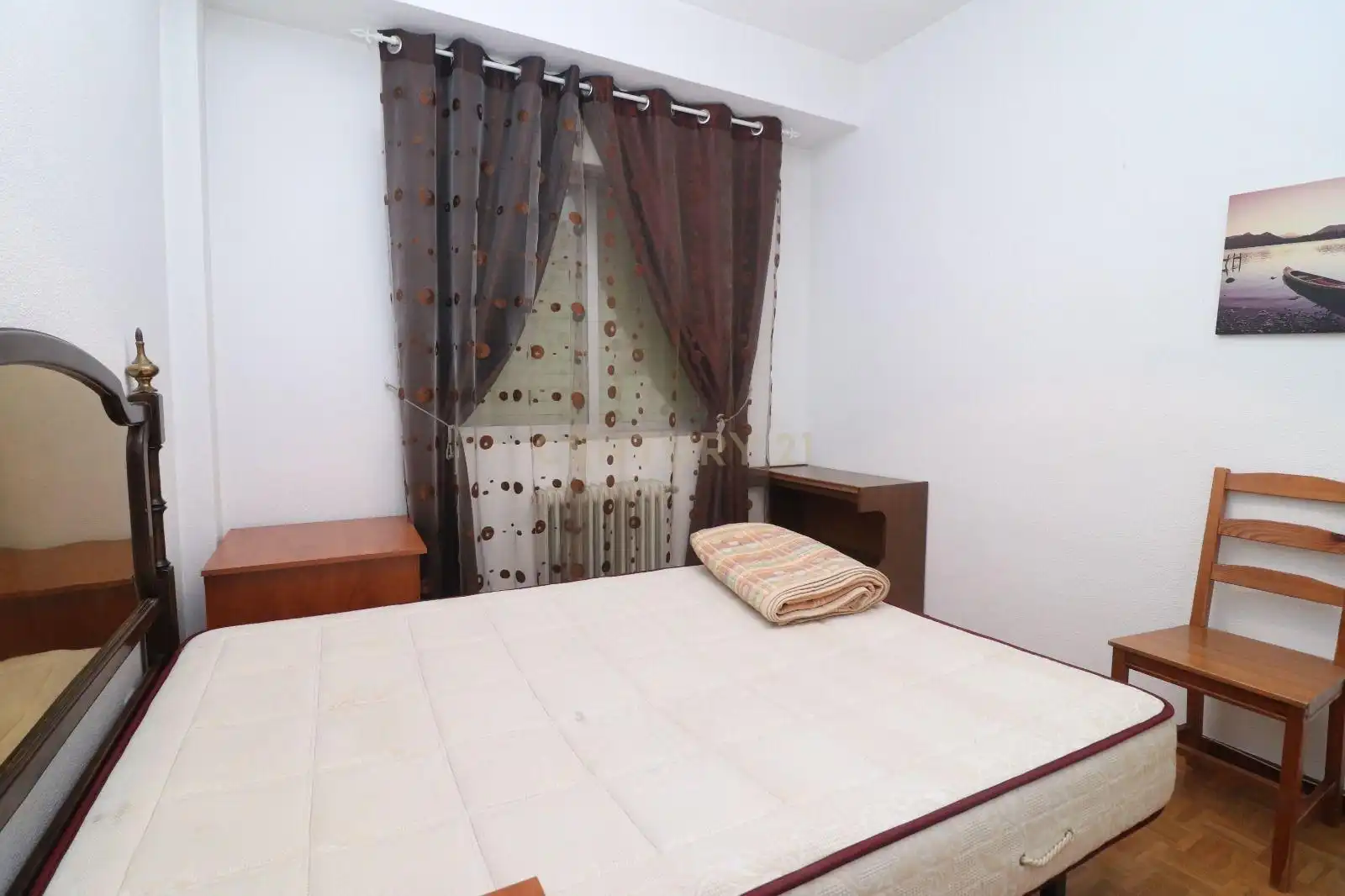 Habitación de Apartamento de alquiler en El Espinar con Trastero, Horno y Lavadora