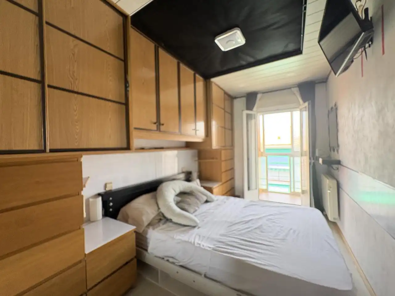Bedroom of Flat for rent in Madrid  with Heating, Terrace and Furnished