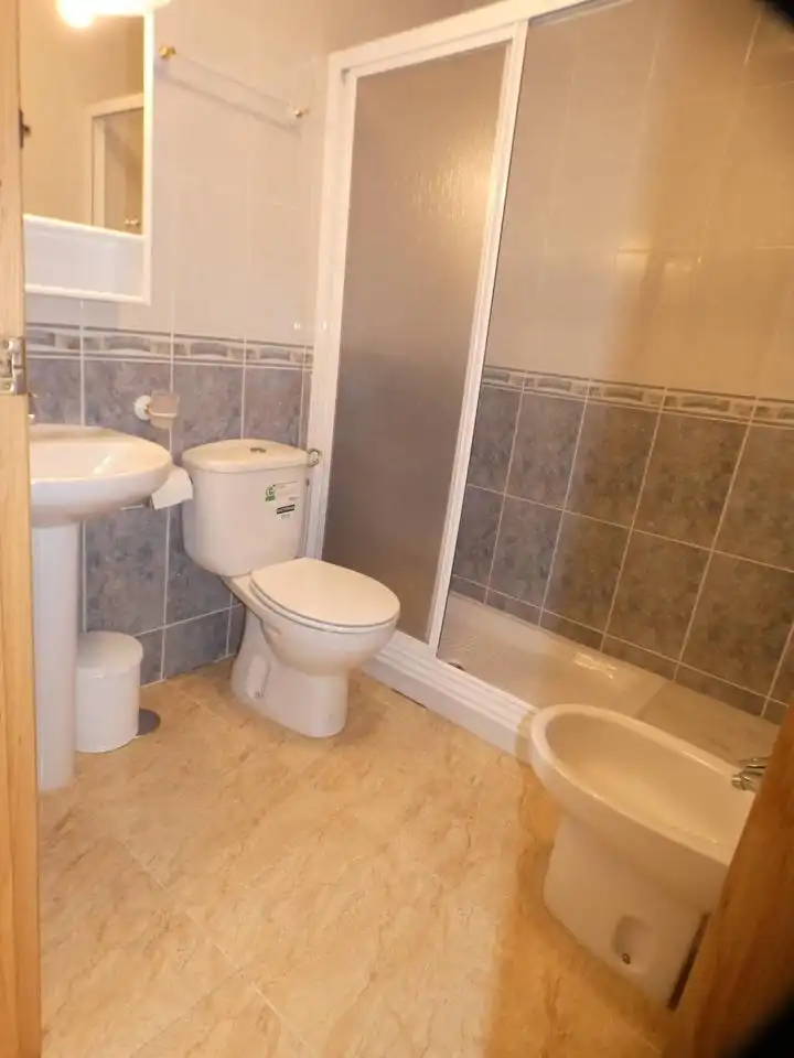 Baño de Piso en venta en San Pedro del Pinatar con Aire acondicionado y Amueblado