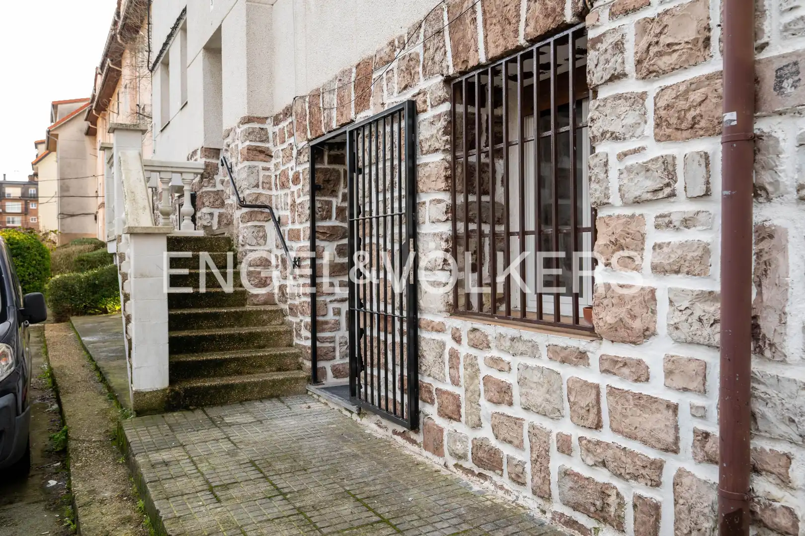 Außenansicht von Wohnungen zum Verkauf in Donostia - San Sebastián  mit Heizung