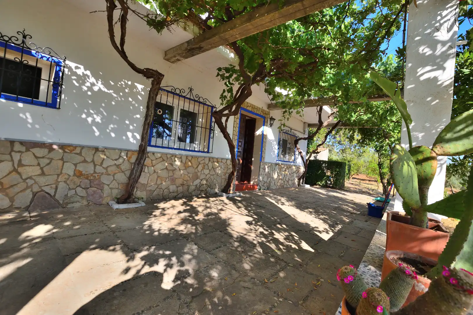 Jardín de Finca rústica en venta en Setenil de las Bodegas con Jardín privado, Terraza y Trastero