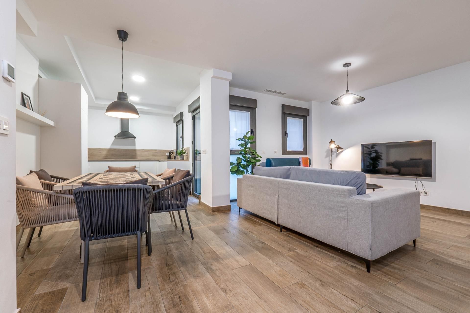 Sala d'estar de Planta baixa en venda en  Granada Capital amb Aire condicionat, Calefacció i Jardí privat
