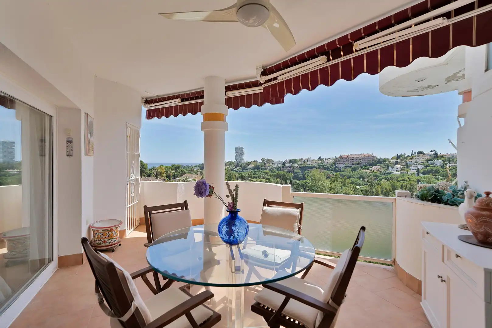 Terraza de Ático de alquiler en Marbella con Aire acondicionado, Calefacción y Jardín privado