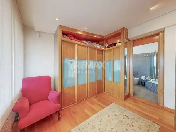 Habitación de Casa o chalet en venta en Vigo  con Aire acondicionado, Calefacción y Jardín privado
