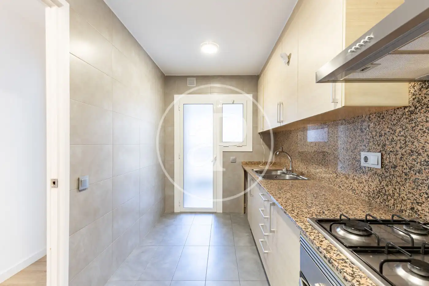 Cocina de Piso en venta en Terrassa con Calefacción, Terraza y Balcón