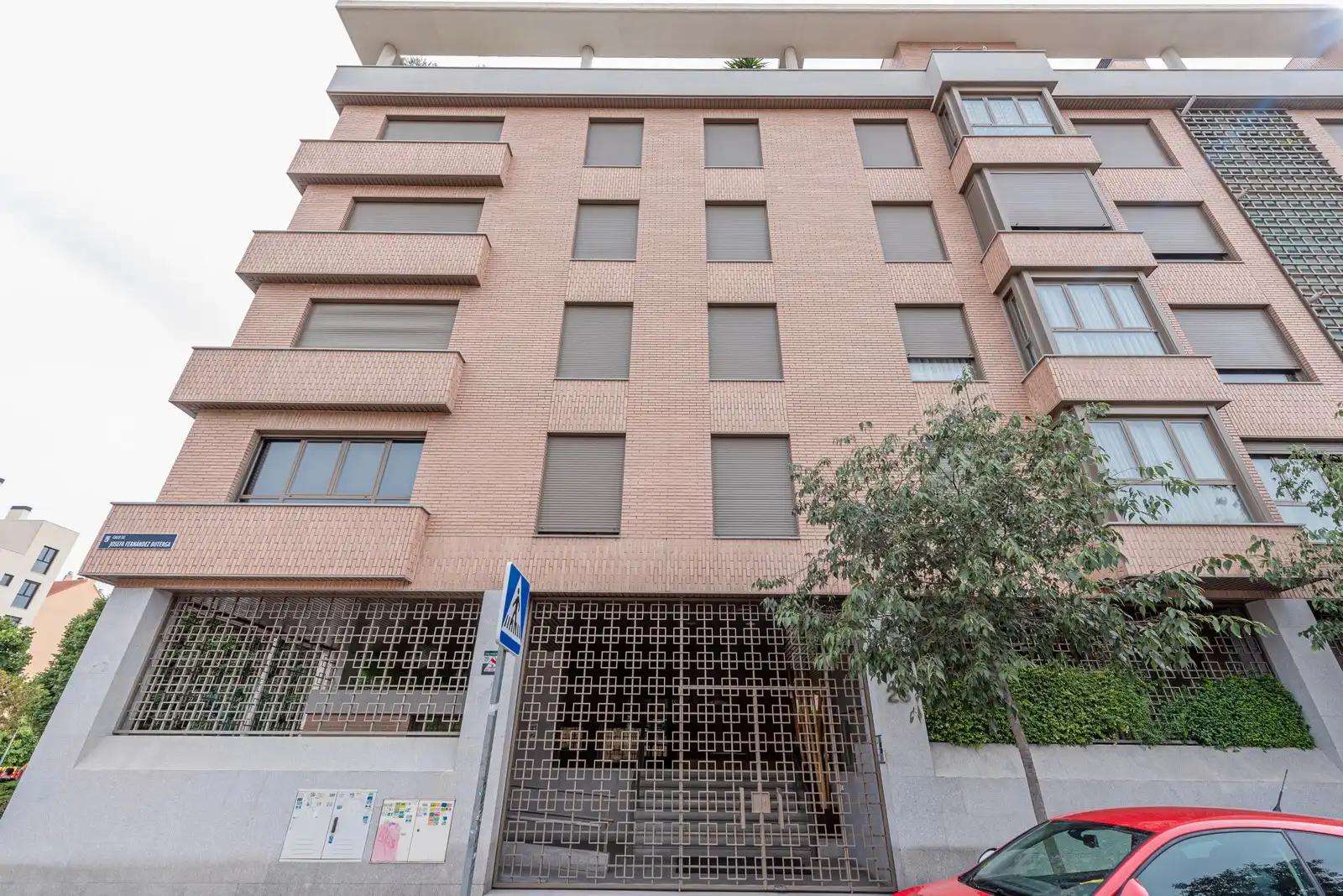 Exterior view of Study for sale in Madrid  with Storage room