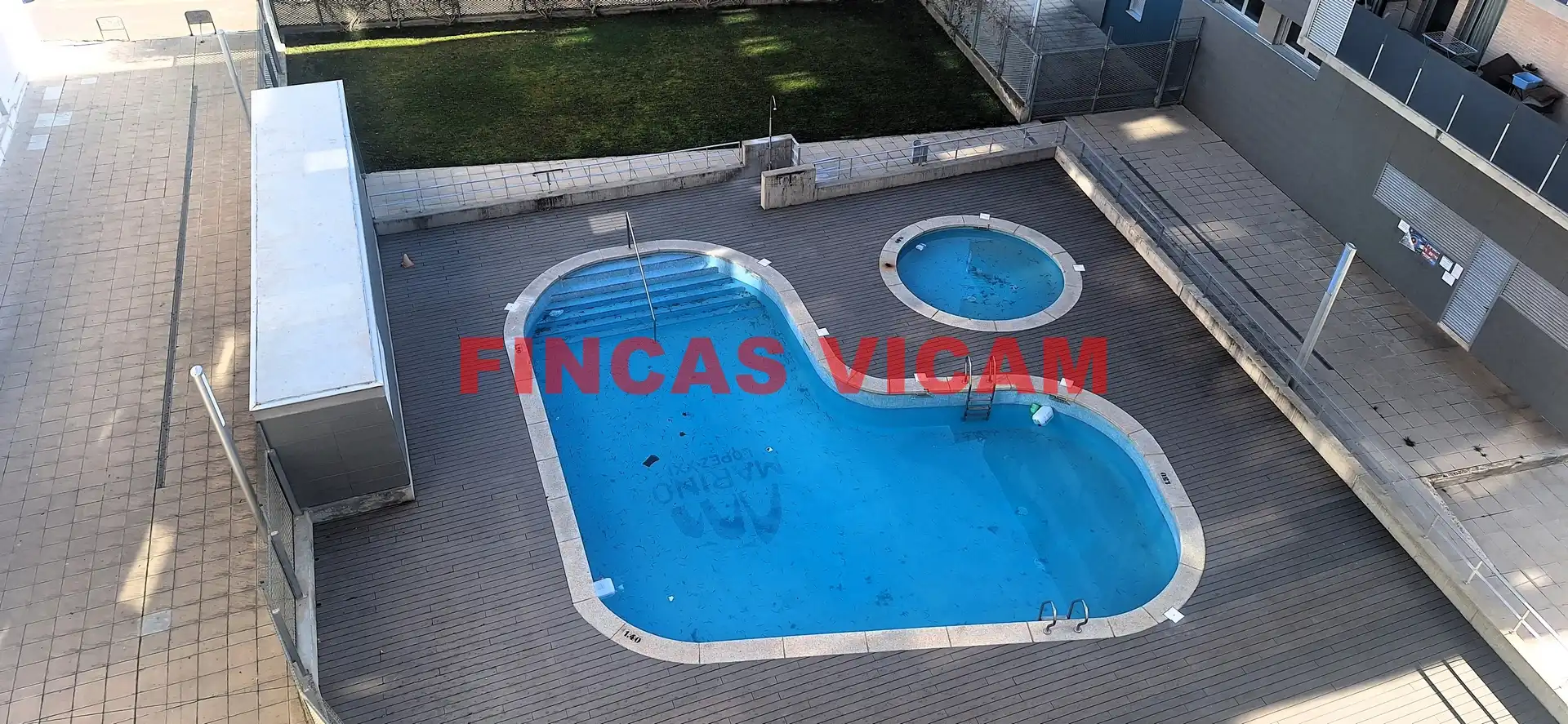 Schwimmbecken von Wohnung zum Verkauf in Huesca mit Heizung, Parkett und Terrasse