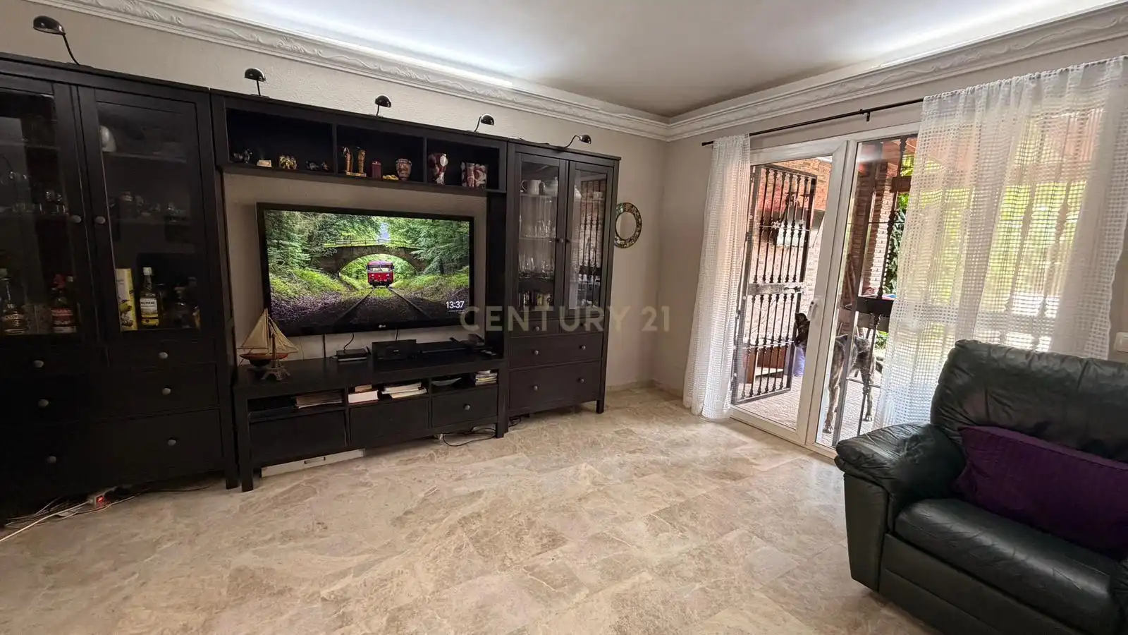 Living room of Detached homes for sale in Málaga  with Air Conditioner, Storage room and Swimming Pool