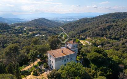 Vista exterior de Finca rústica en venda en Vilassar de Dalt amb Terrassa, Piscina i Balcó