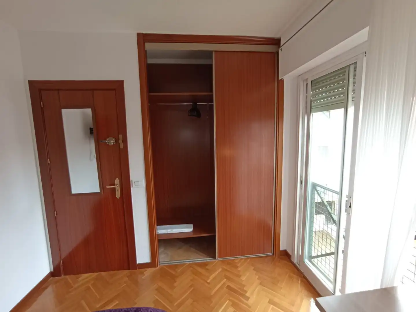 Room in Carretera de Torrelodones, 30, Casa Amarilla