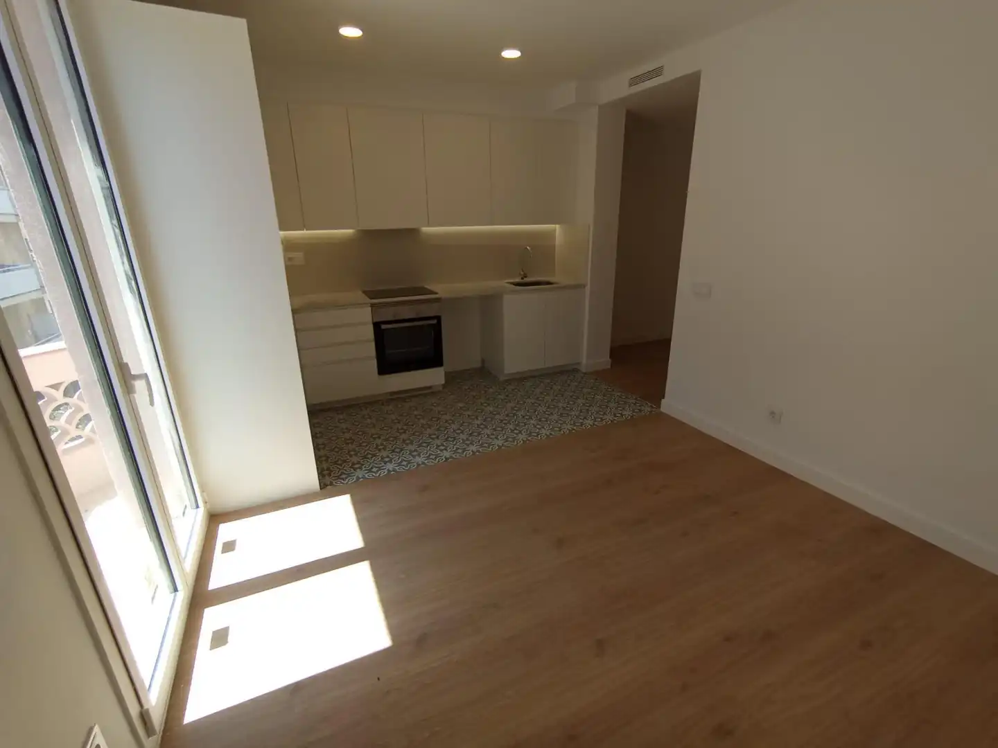 Kitchen of Flat for rent in Mataró  with Air Conditioner and Balcony