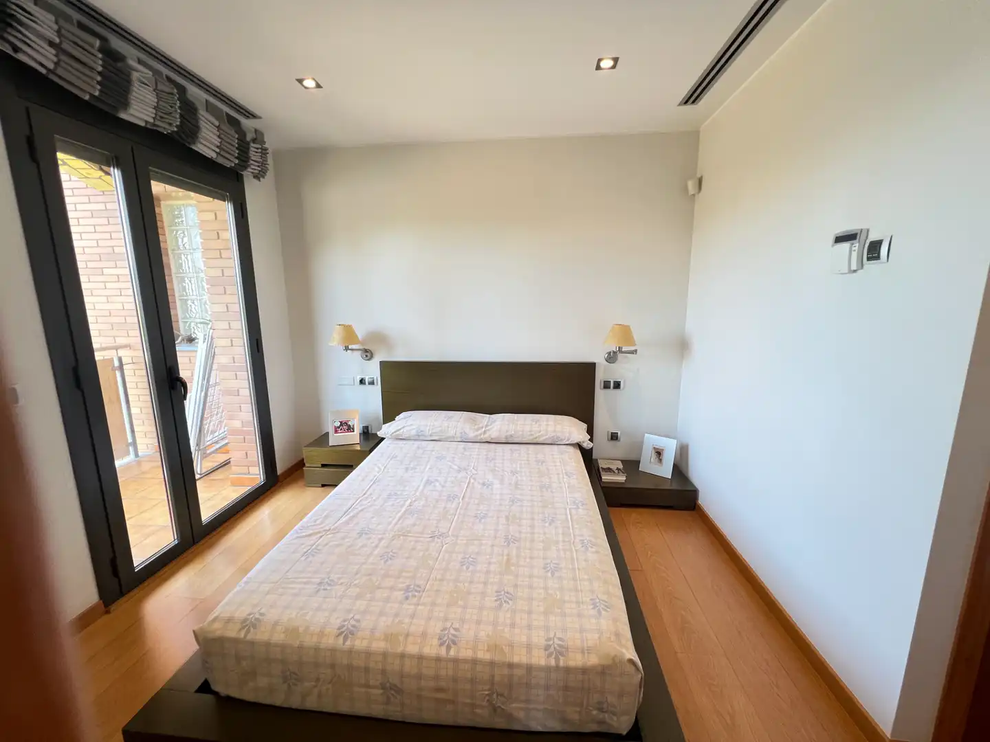 Dormitori de Casa o xalet en venda en La Roca del Vallès amb Aire condicionat, Calefacció i Jardí privat