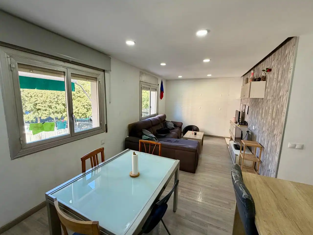 Living room of Flat for sale in Nou Barris