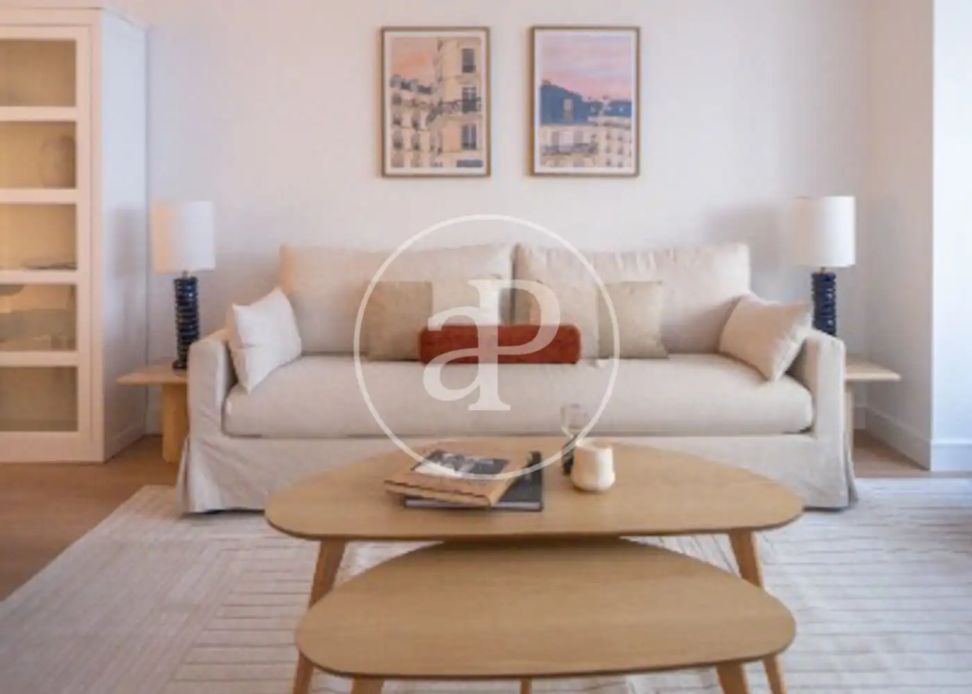 Living room of Flat for sale in Madrid  with Air Conditioner, Heating and Furnished