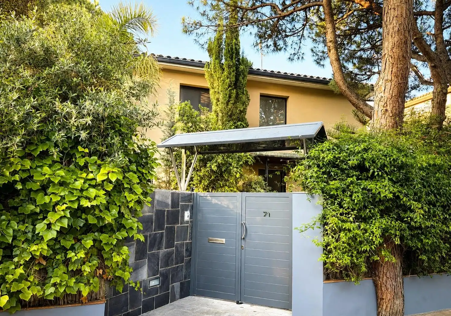 Vista exterior de Casa o chalet en venta en Gavà con Aire acondicionado, Calefacción y Jardín privado