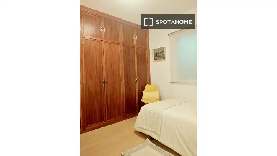 Habitación de Apartamento para compartir en Málaga con Aire acondicionado, Terraza y Amueblado