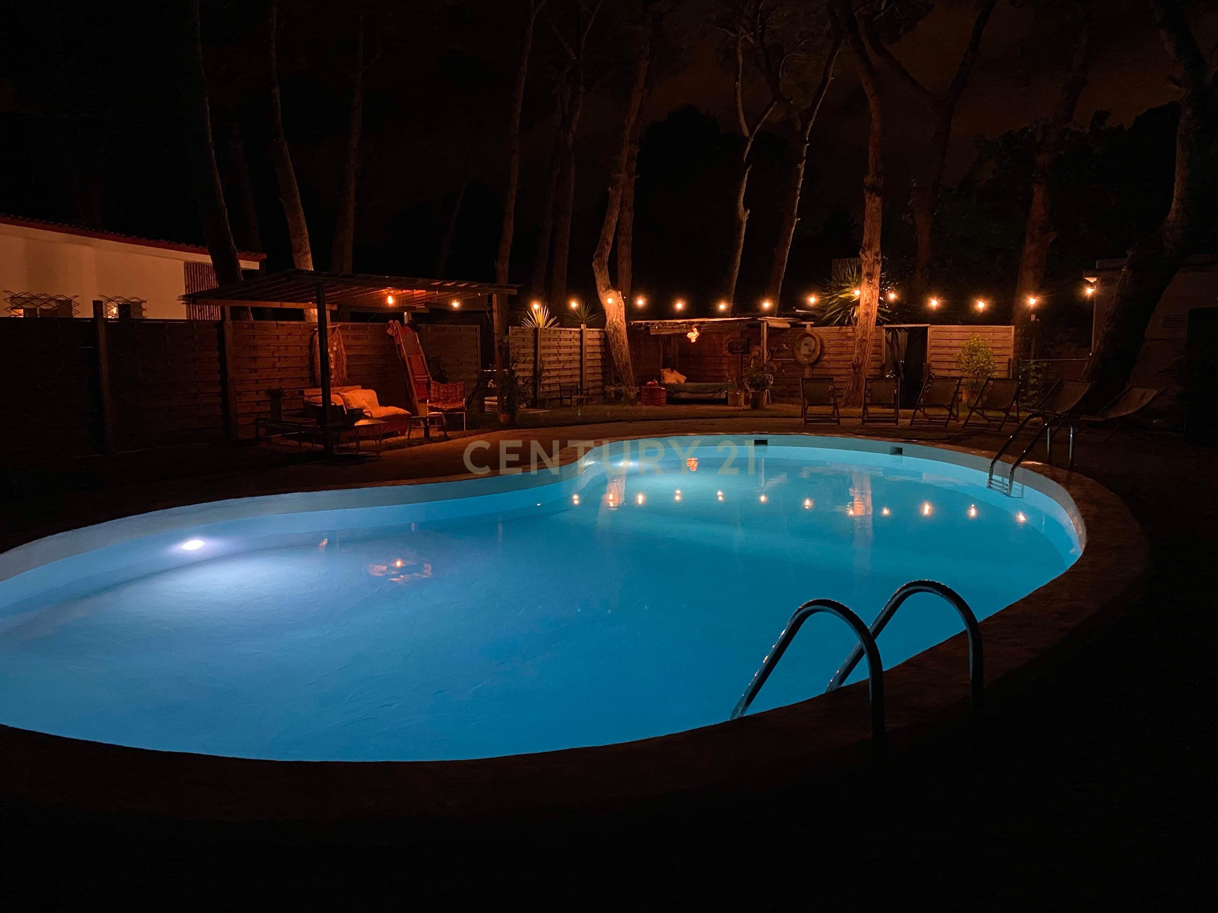 Schwimmbecken von Residential zum verkauf in Gavà