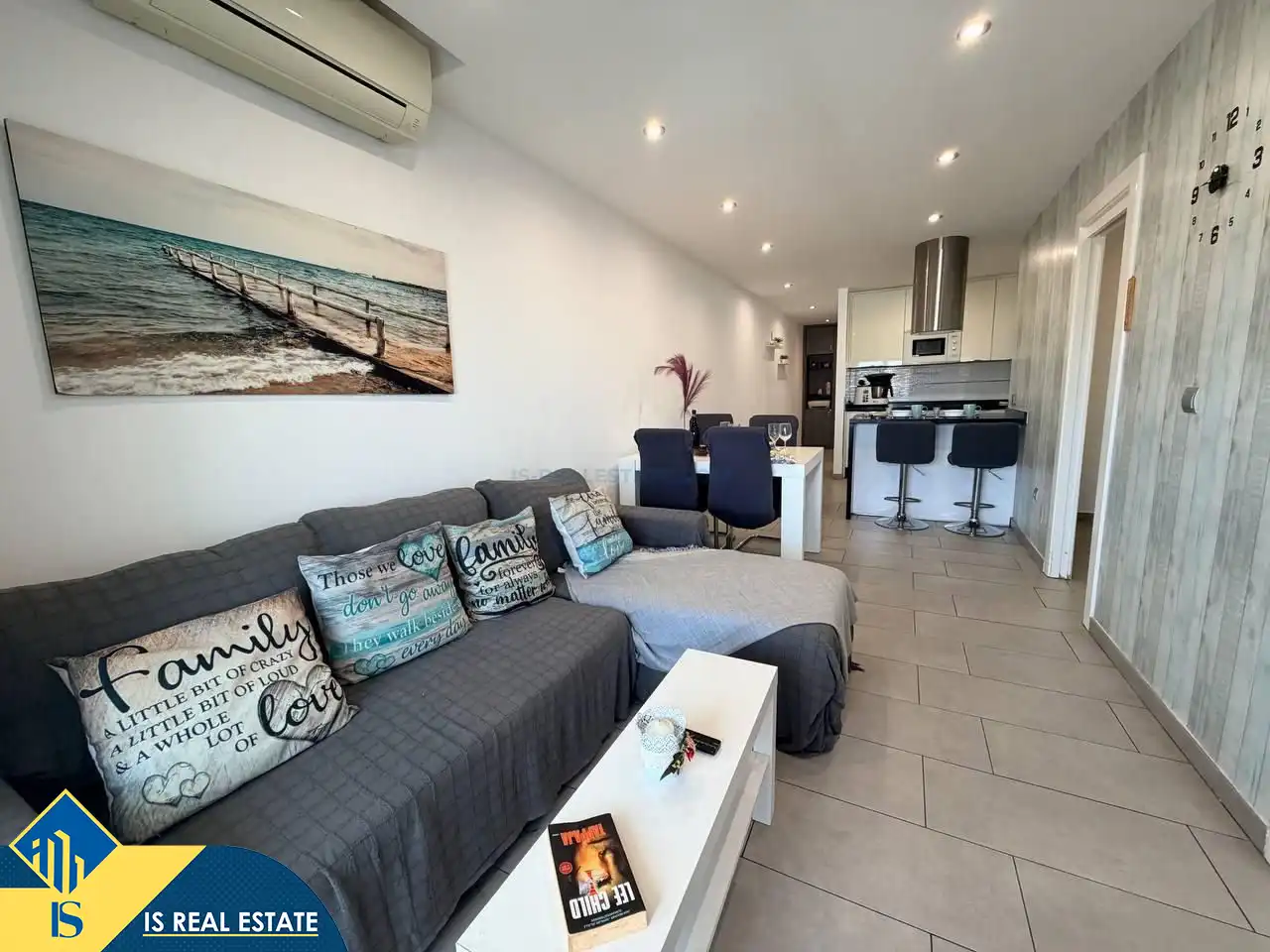Apartment with lift for sale in Centro