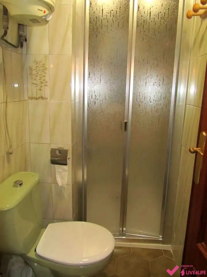 Bathroom of Flat for rent in Valencia  with Terrace and Furnished