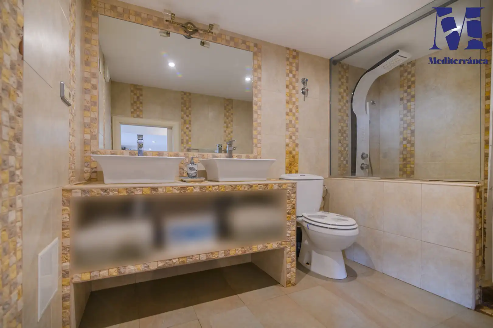 Bathroom of Houses for sale in Castelldefels  with Air Conditioner, Heating and Private garden