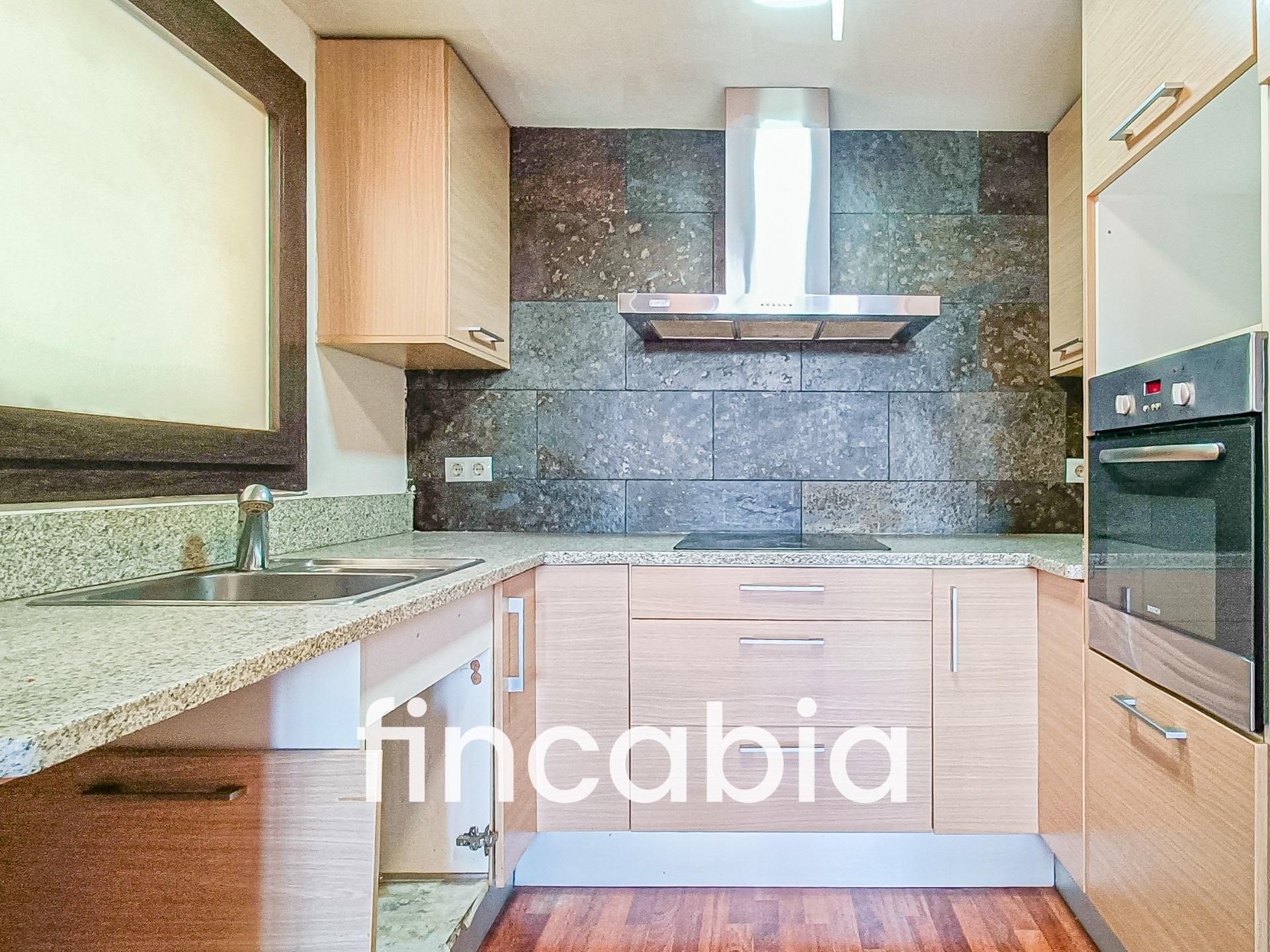 Kitchen of Flat for sale in Santa Coloma de Farners  with Air Conditioner and Heating