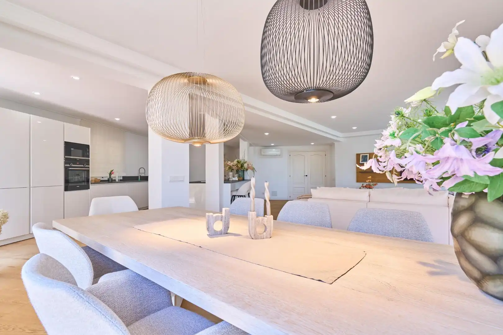 Menjador de Casa o xalet en venda en  Palma de Mallorca amb Aire condicionat, Jardí privat i Parquet