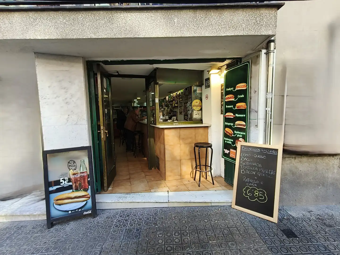 Local en traspaso en Barcelona con Aire acondicionado y Amueblado