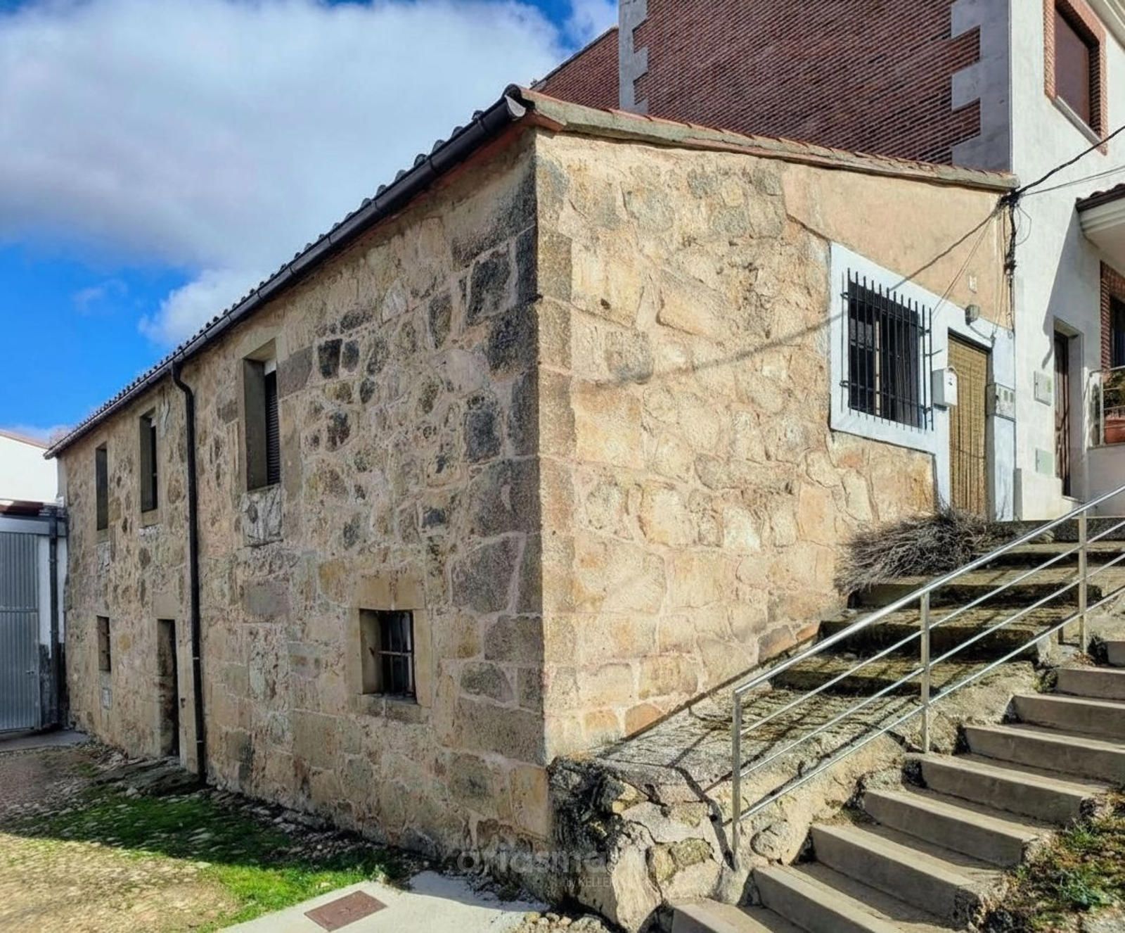 Exterior view of House or chalet for sale in Rollán  with Heating, Private garden and Storage room