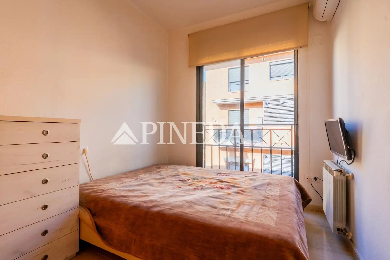 Habitación de Casa adosada en venta en Puçol con Calefacción, Terraza y Trastero