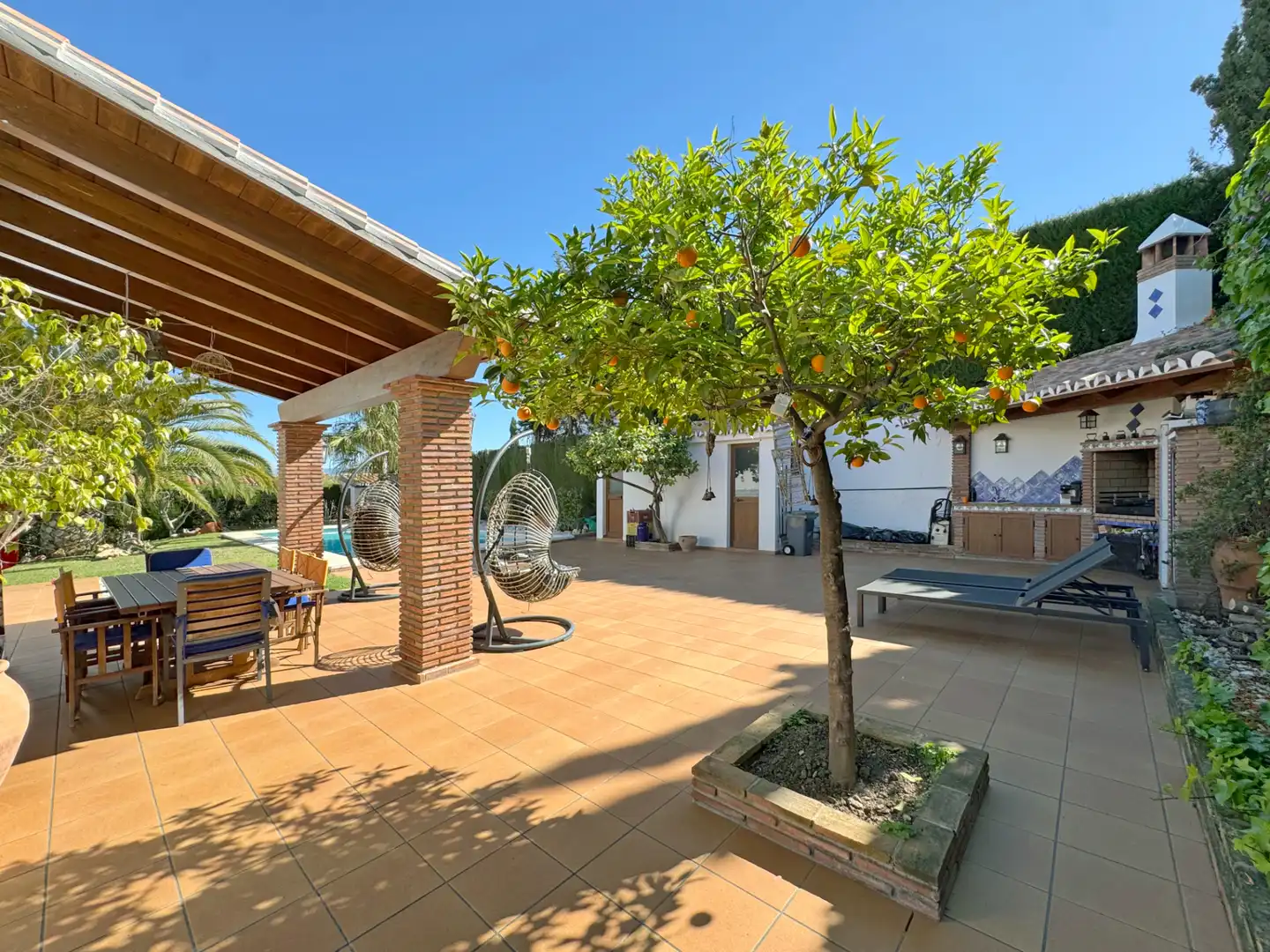 Terrassa de Casa o xalet en venda en Alhaurín de la Torre amb Aire condicionat, Calefacció i Jardí privat