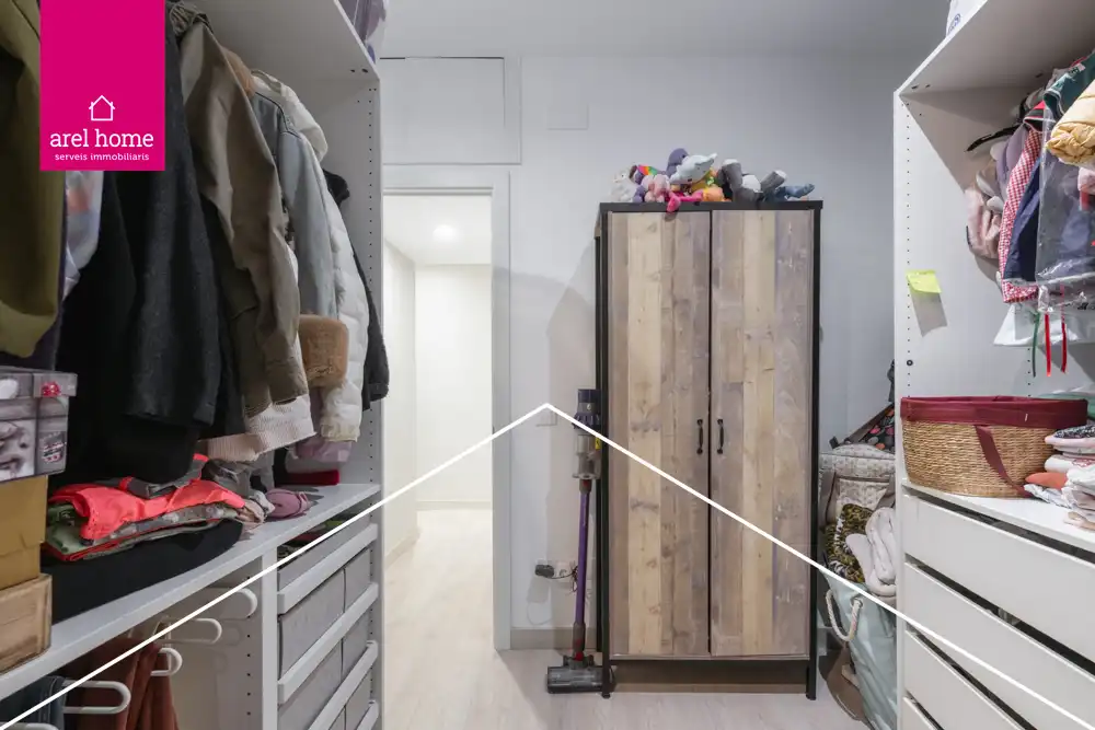 Schlafzimmer von Wohnung zum Verkauf in Esplugues de Llobregat mit Klimaanlage, Heizung und Parkett