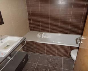 Bathroom of Apartment for sale in Rosselló  with Heating and Parquet flooring