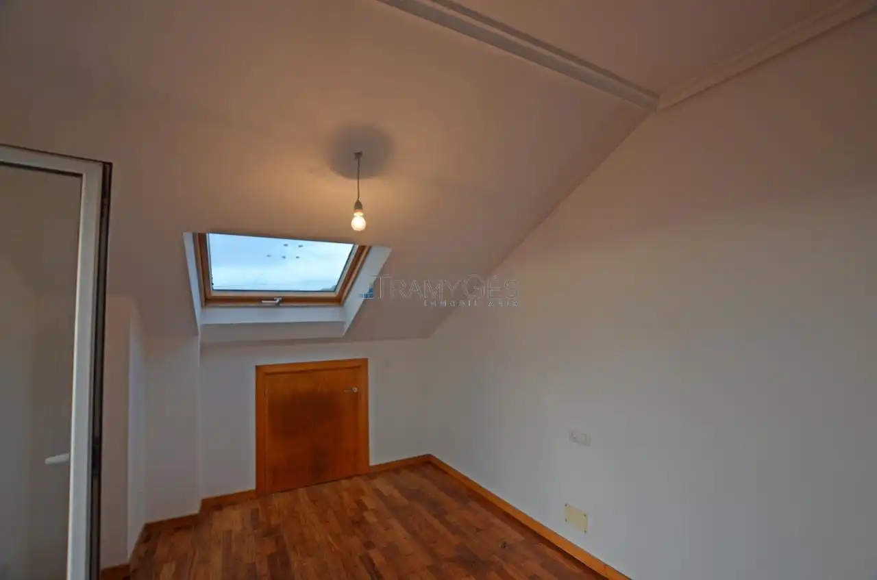 Habitación de Casa o chalet en venta en Oia con Calefacción, Jardín privado y Terraza