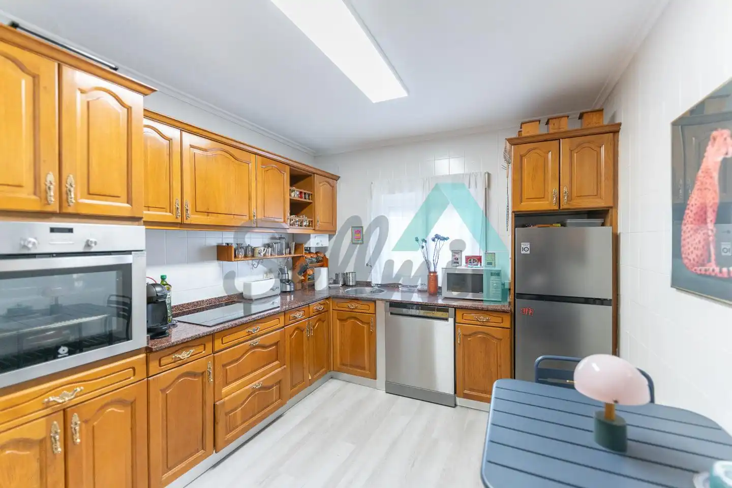 Cocina de Piso de alquiler en Gijón  con Calefacción, Parquet y Amueblado