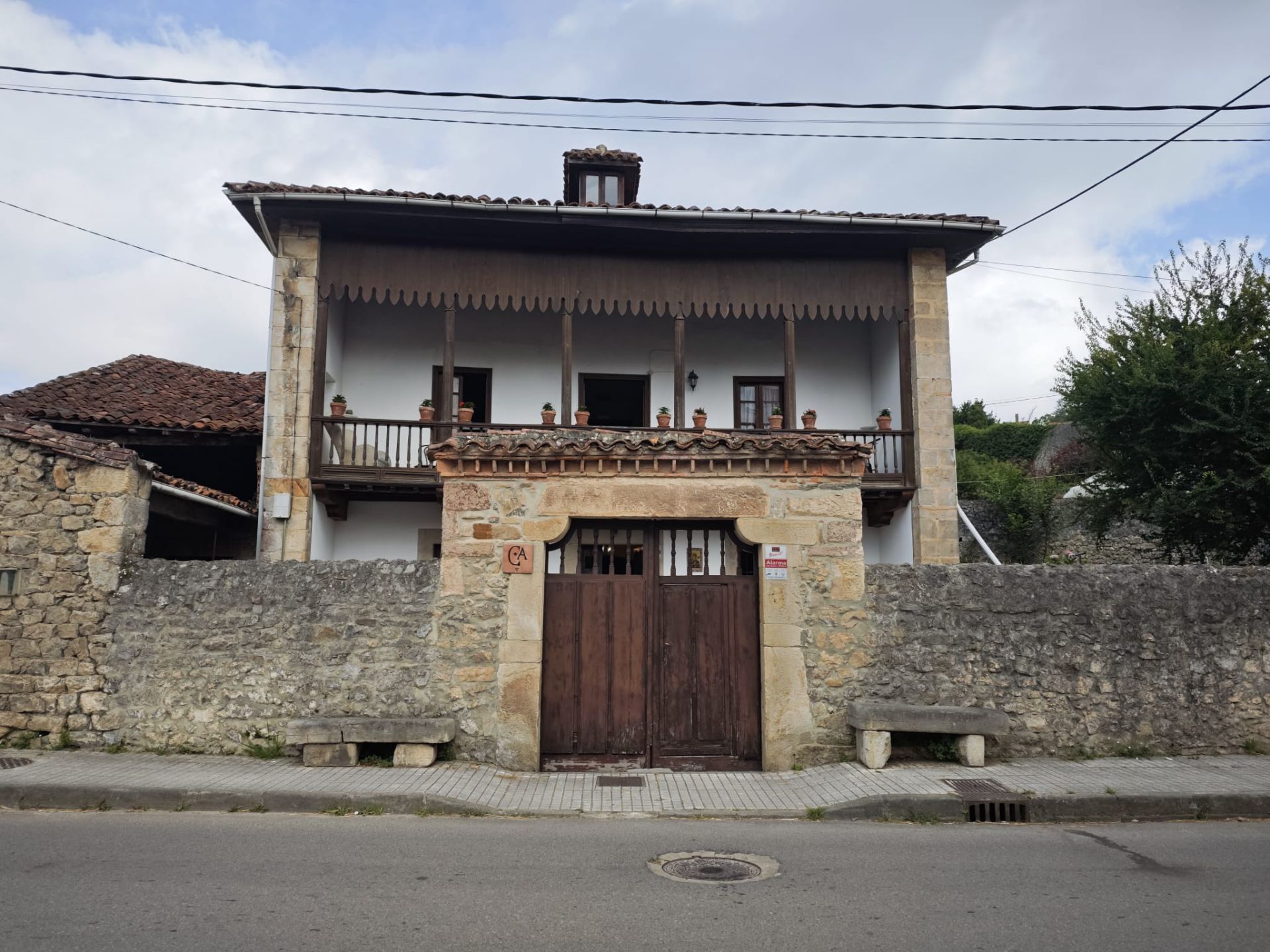 Vista exterior de Casa o xalet en venda en Llanes amb Calefacció i Jardí privat