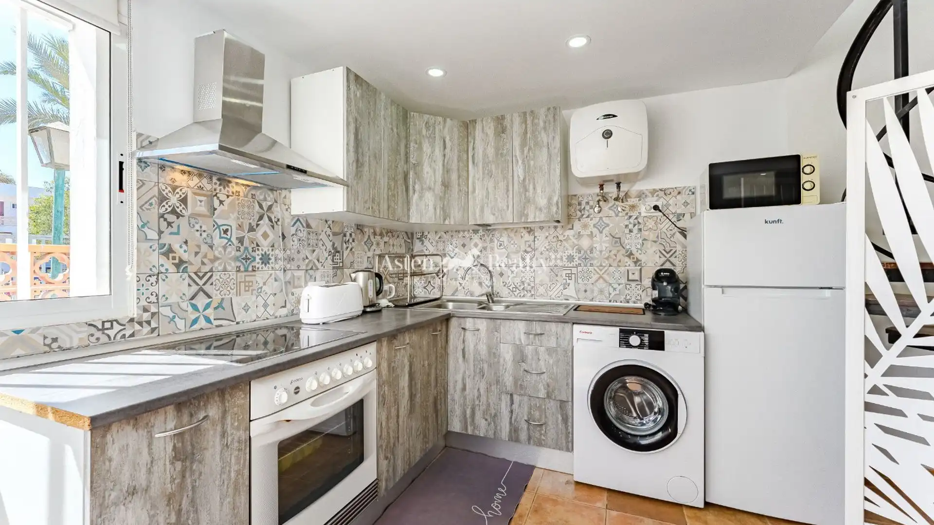 Single-family semi-detached for sale in Jose Antonio Tavio, Costa del Silencio