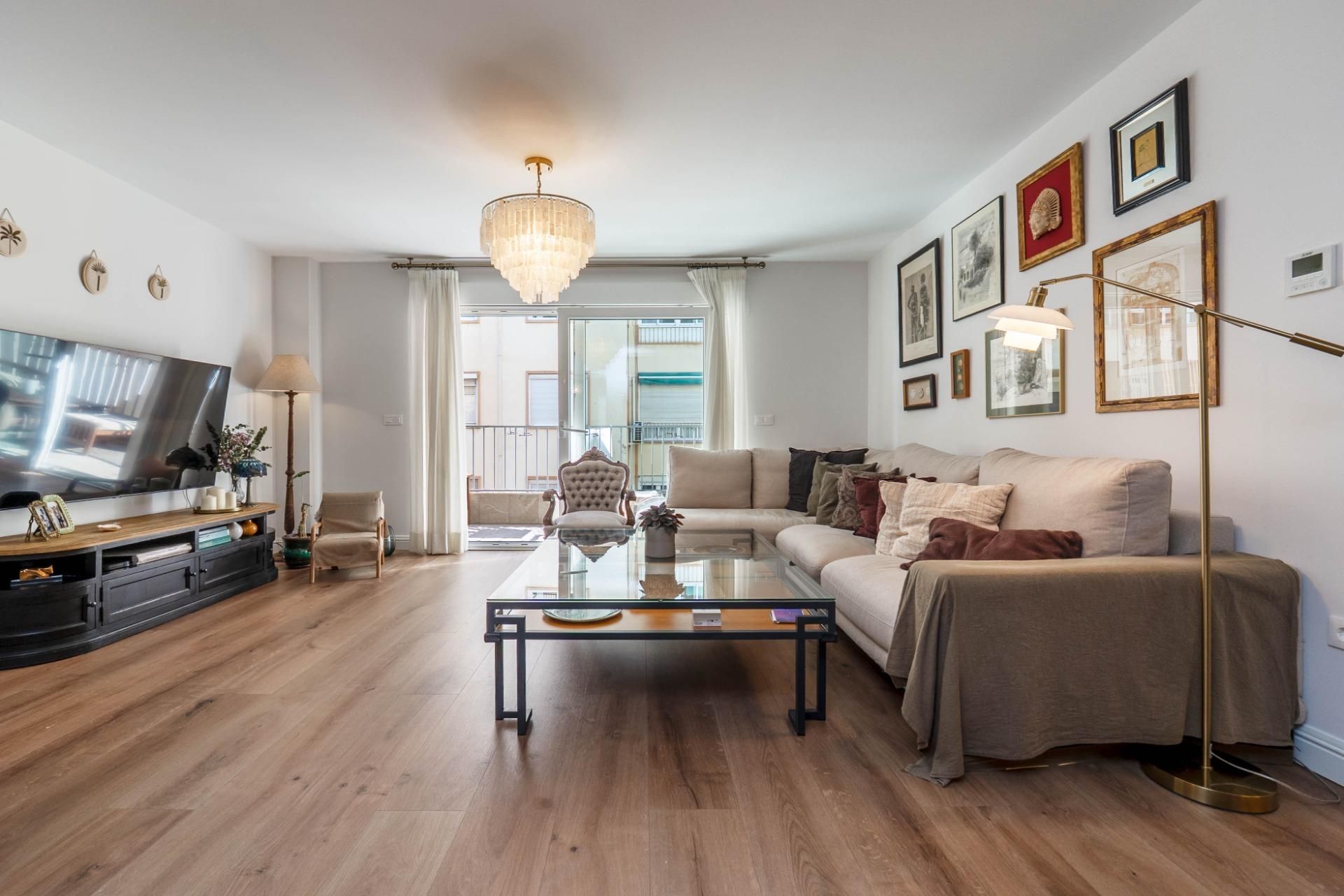 Living room of Flat for sale in  Granada Capital  with Air Conditioner, Heating and Terrace