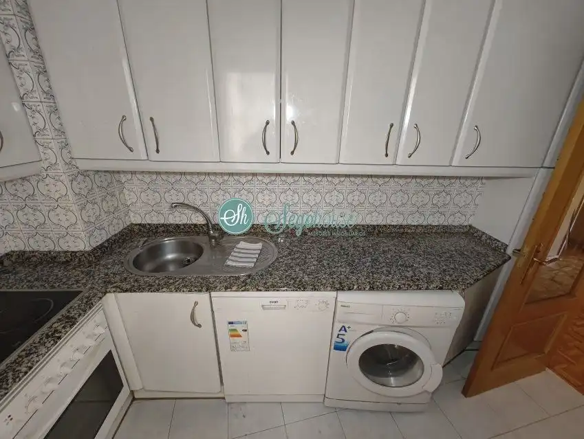 Cocina de Piso en venta en Segovia con Calefacción, Parquet y Trastero
