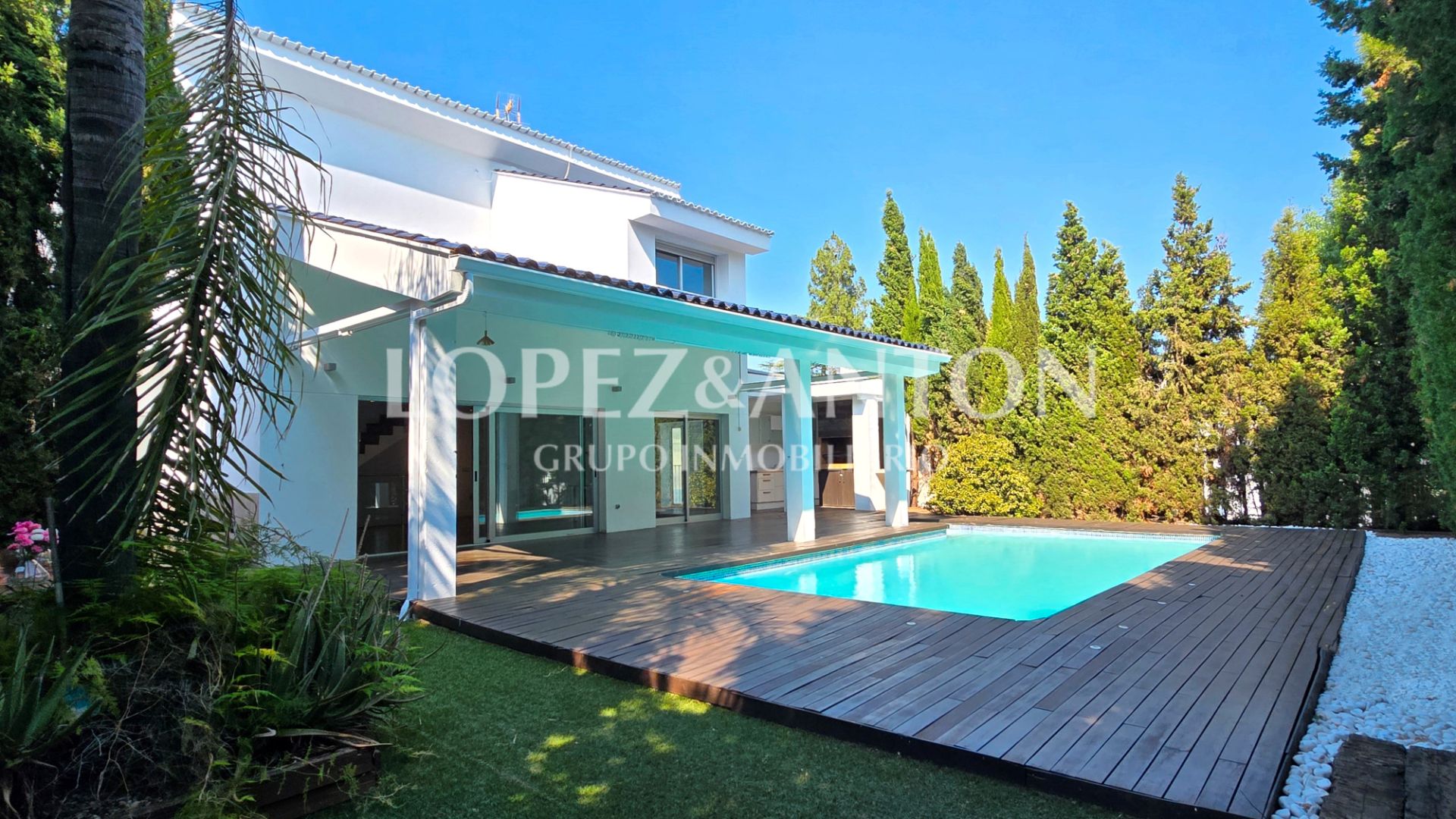 Exterior view of House or chalet for sale in Paterna  with Air Conditioner, Heating and Private garden