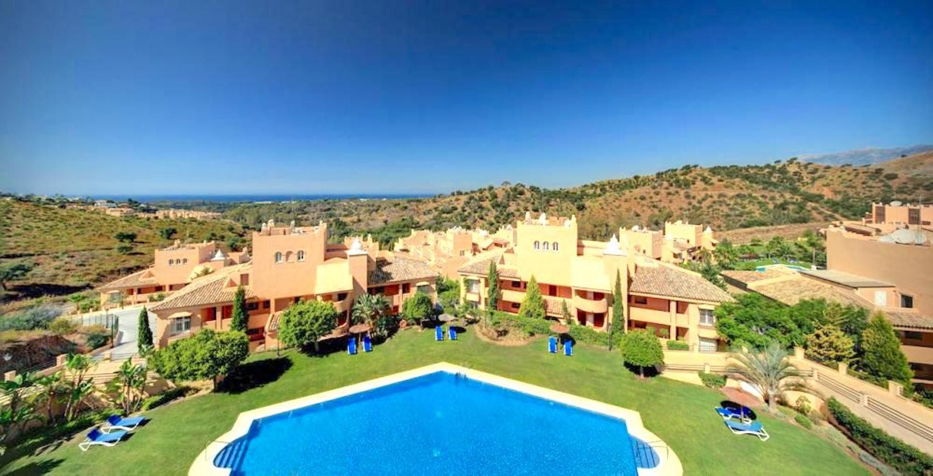 Garden of Attic for sale in Marbella  with Air Conditioner, Terrace and Swimming Pool